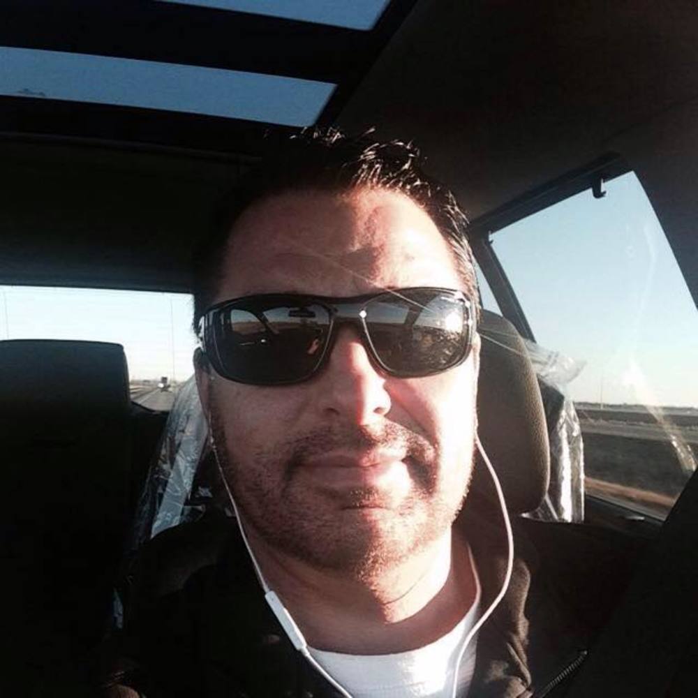 Meet your Posher, Dennis